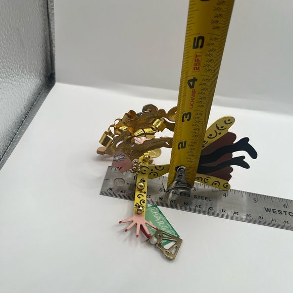 KAREN ROSSI SILVESTRI Flight "Charge It" Multicolor Metal Ornament - Picture 4 of 5